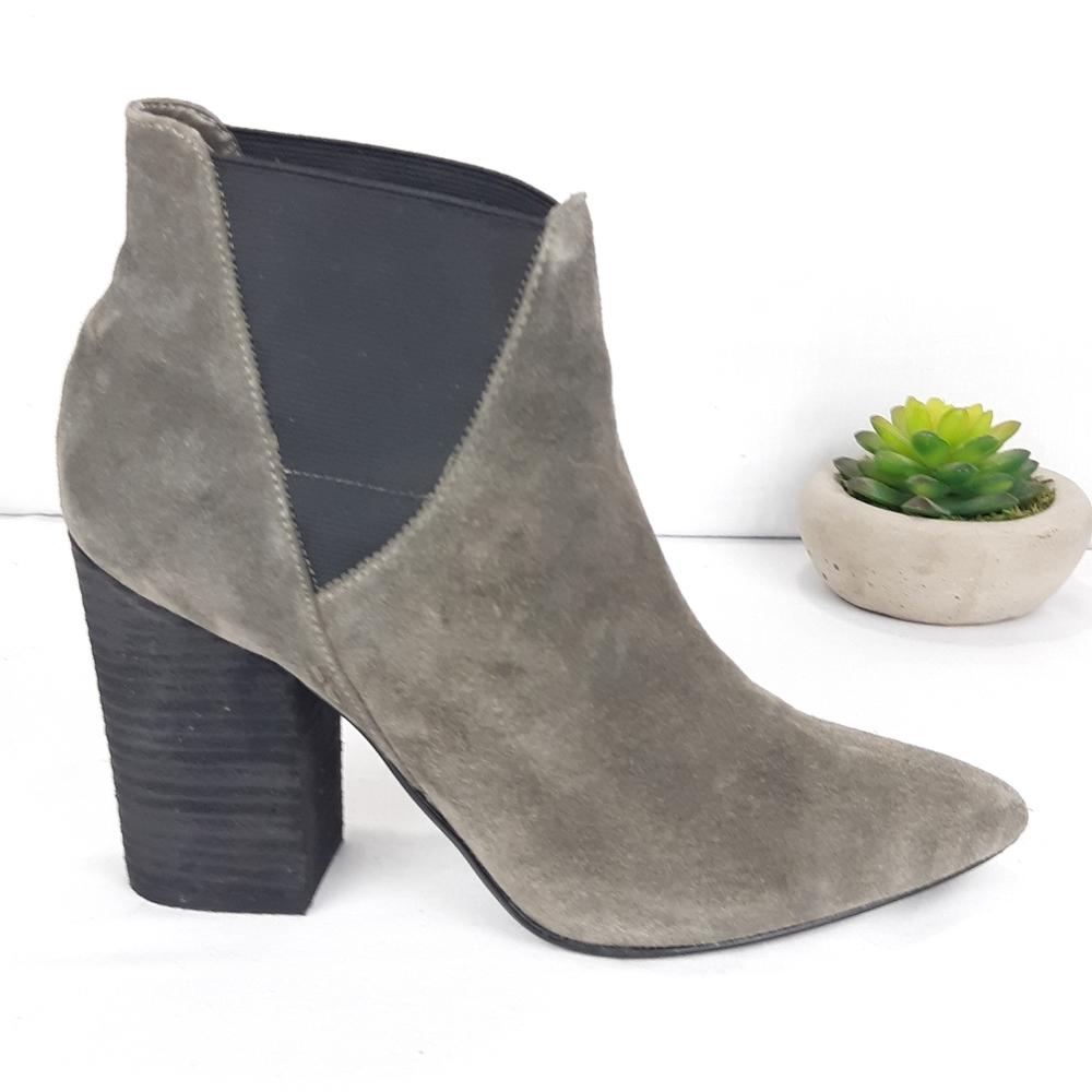 CROWN VINTAGE CHELSEA BOOTS